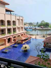 🇲🇾☀️ Melaka Escape: Riverside Luxury & Historic Streets Await at Casa del Rio! 🏞️🍹