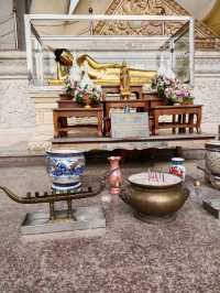 ชมความงามของพระนอนองค์ใหญ่ วัดหาดใหญ่ใน