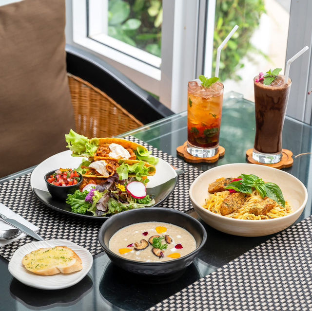 Away Chiang Mai Thapae - A Vegan Retreat