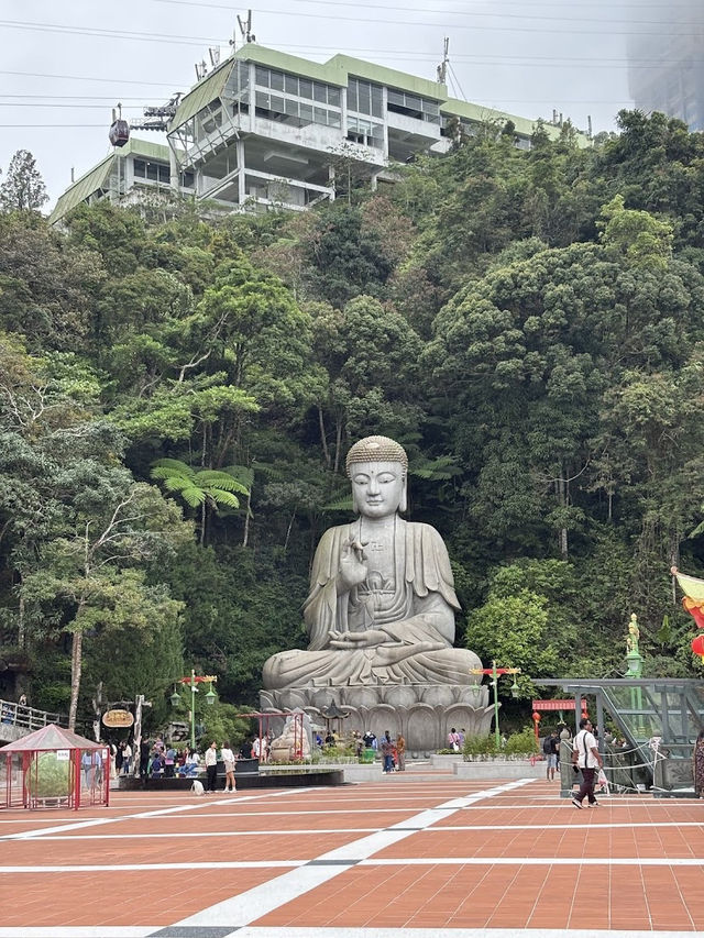 Kuil Gua Chin Swee, A Spiritual Sanctuary Above the Clouds