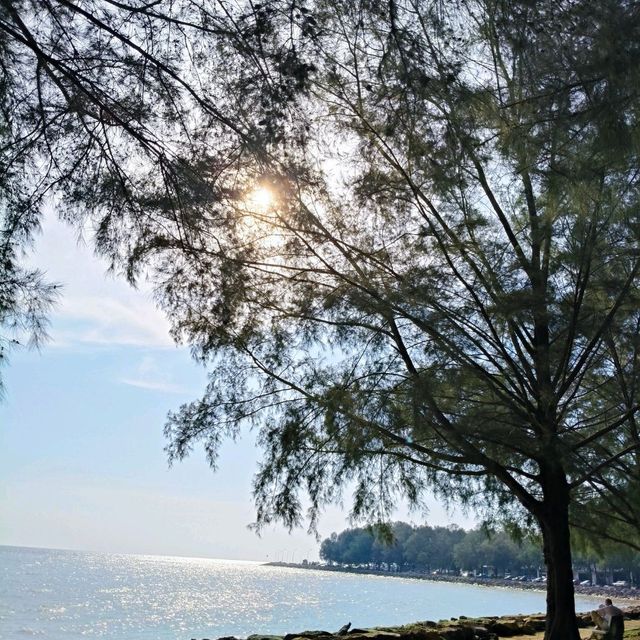 Perhentian Pontian: Unwind by the Waterfront – A Gentle Escape for Every Generation.