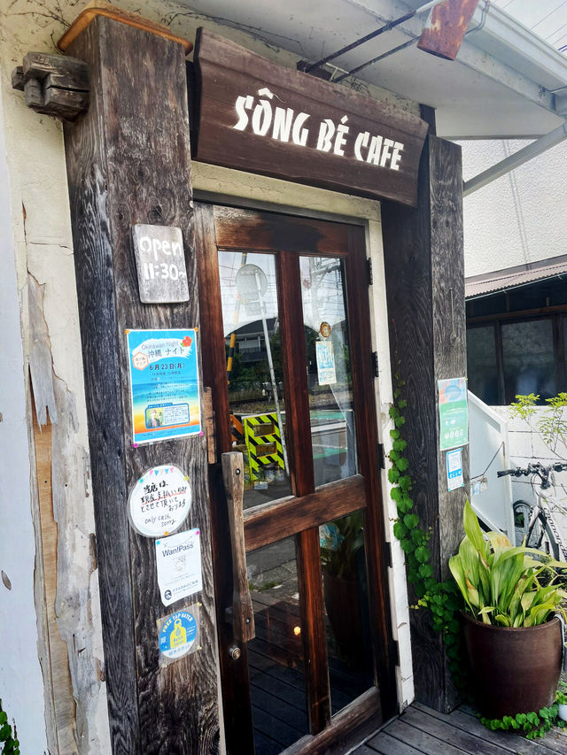 【神奈川県/鎌倉　目の前は線路🛤️電車を眺めながら東南アジア料理が食べられるお店🍽️】