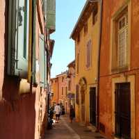 🏜️✨ Weekend in Roussillon: Hiking the Ochre Trails of Provence