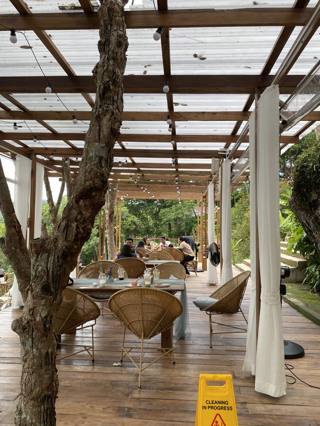 คาเฟ่ บ้านไร่ไอทะเล