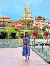 Inside Malaysia’s Largest Buddhist Temple – Kek Lok Si, Penang