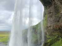 Seljalandsfoss: Iceland's Summer Must-See Waterfall! 🇮🇸💦