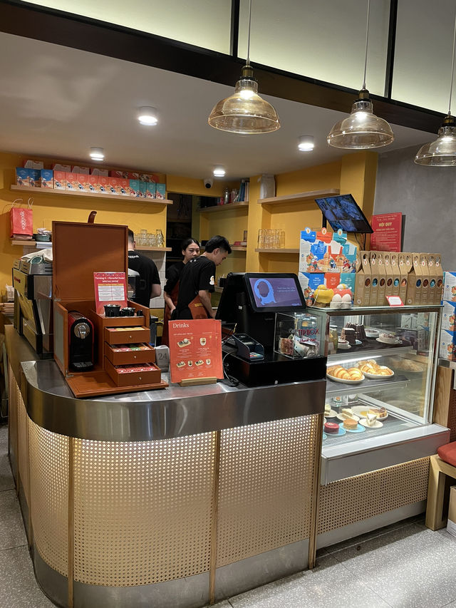 ｜越南｜河內Eggyolk Coffee-靜靜喝杯蛋咖啡的好地方
