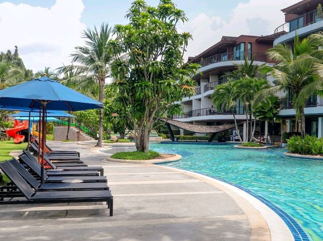 Holiday Ao Nang Beach Resort