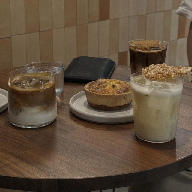 Tarns Coffee (ธาร คาเฟ่) 