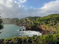 Yogyakarta: Speechless Beauty on the Coastal Cliffs! 🌊 