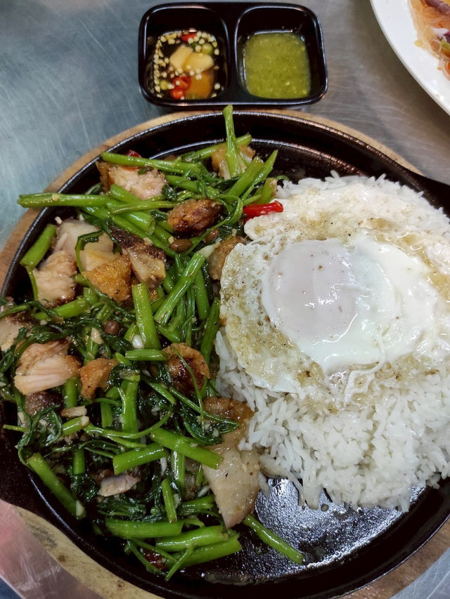 นึกถึงข้าวผัด ต้องนี่เลย “ข้าวผัดกระทะร้อน”🍝