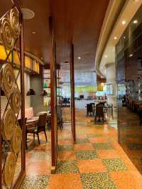✨ Weekend Staycation ที่ Hilton Grande Asoke Bangkok – คุ้มค่าเกินราคา! 🛏️🍃