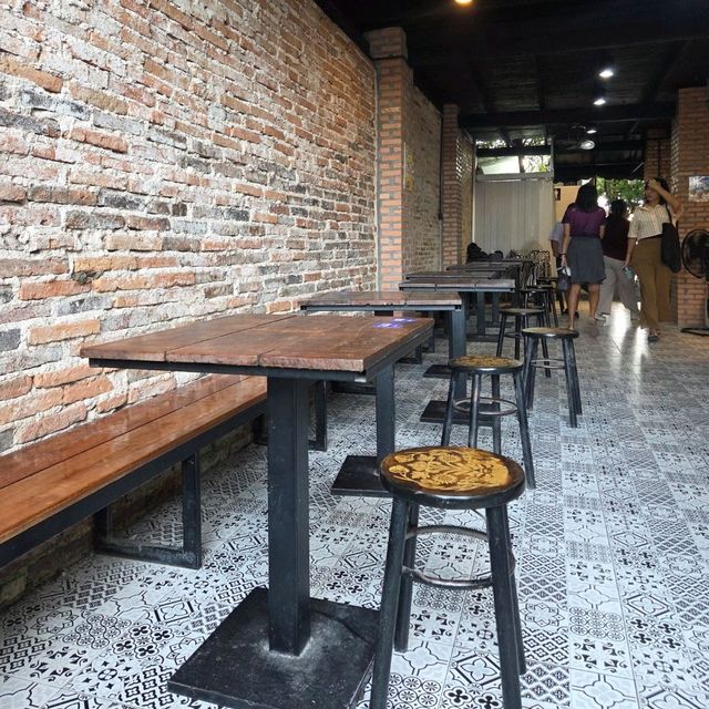 นมฤๅดี-Nomruedee ร้านริมน้ำปัตตานี