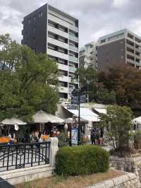 히로시마 강변 정취 가득한 Caffè Ponte