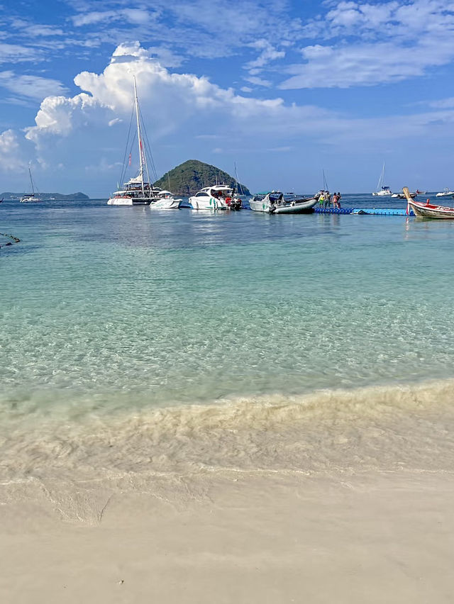 Banana Beach หาดกล้วยในภูเก็ต 🐚