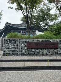 팔각당과 오를광장