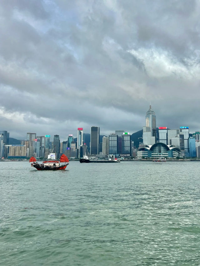 Victoria Harbour: The Heartbeat of Hong Kong on a Budget