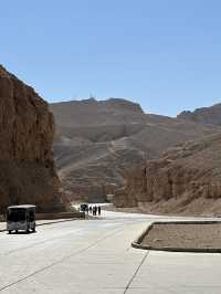 Valley Of The Kings: $20 Graveside Rave
