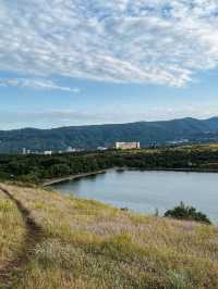 Lazy Loops Around Lisi Lake