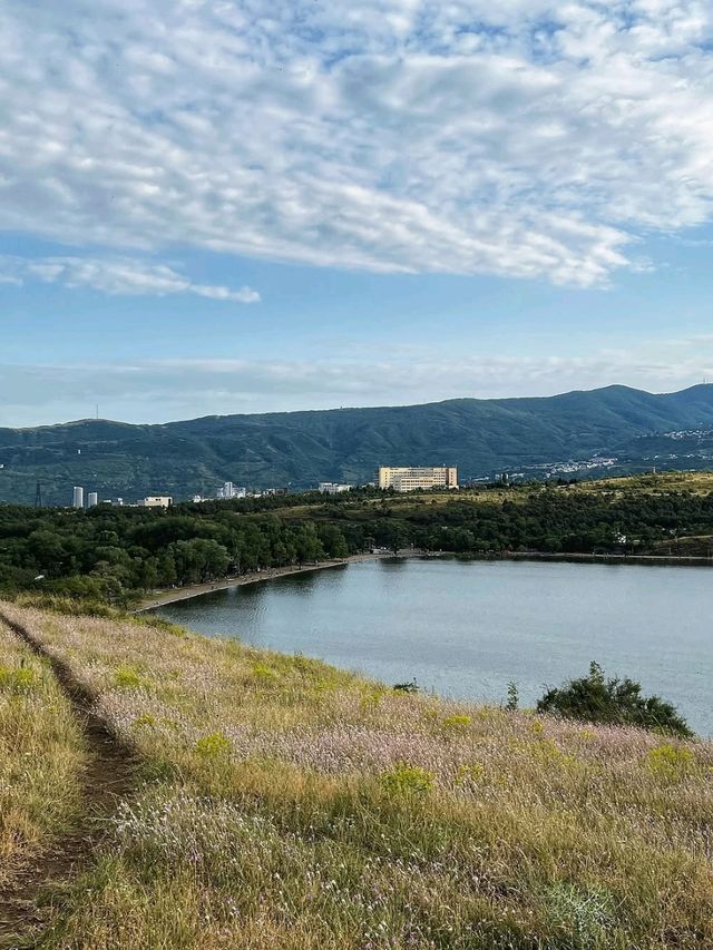 Lazy Loops Around Lisi Lake