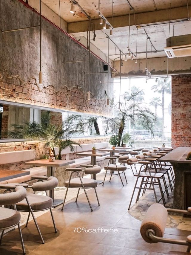 TING TING Coffee & Eatery 