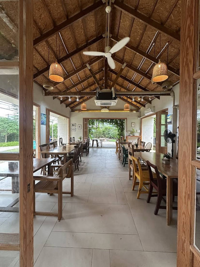 Humble Farm Kitchen Hatyai, Farm to Table Wellness in a Garden Oasis 
