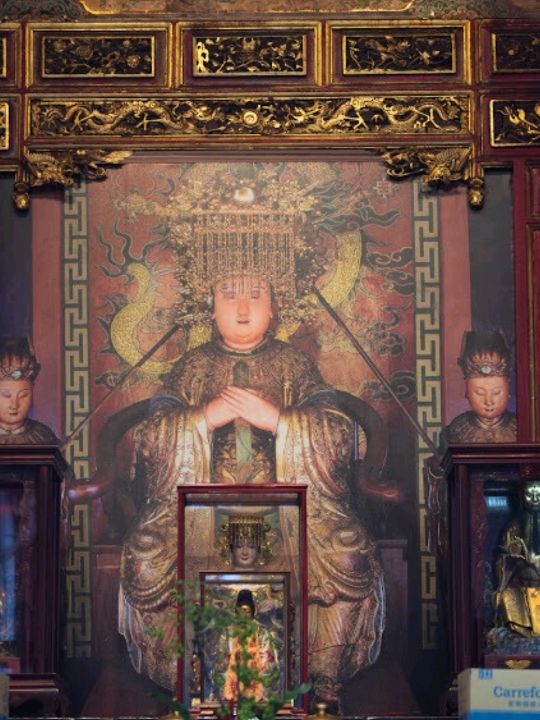 🌻วัดหลงซาน (Longshan Temple)