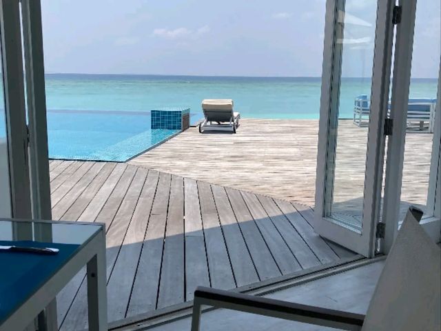 Hideaway Beach Resort & Spa: An Exclusive Sanctuary of Tranquility and Luxury