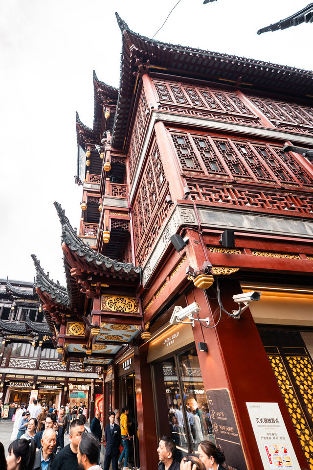 Yuyuan Garden (สวนอวี้หยวน) – เซี่ยงไฮ้, จีน Yuyuan Garden (สวนอวี้หยวน) – เซี่ยงไฮ้, จีน