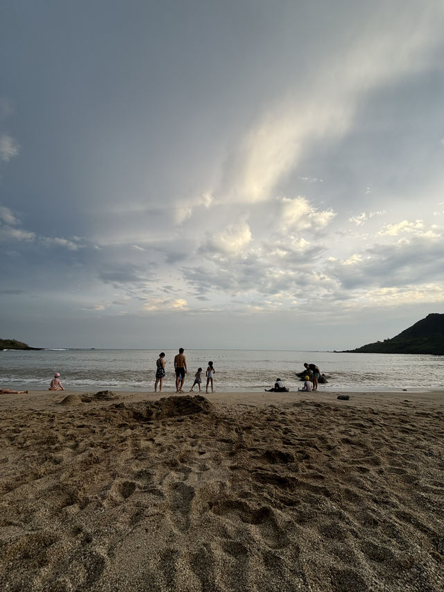🌴 墾丁小灣海水浴場：最愜意的南國海角秘境