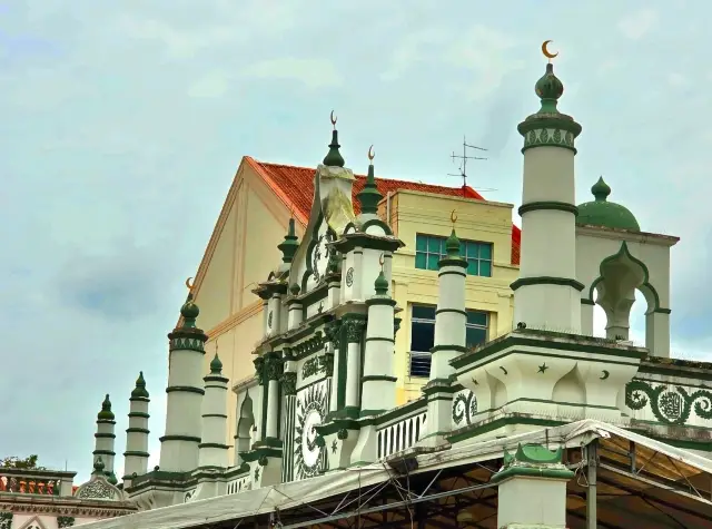 摩爾風奇蹟：阿卜杜勒·加富爾清真寺建築