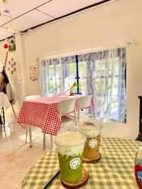 1/1 Home Cafe คาเฟ่ Work Shop สไตล์โฮมมี่ 