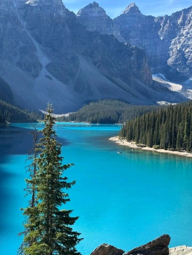 iconic lake