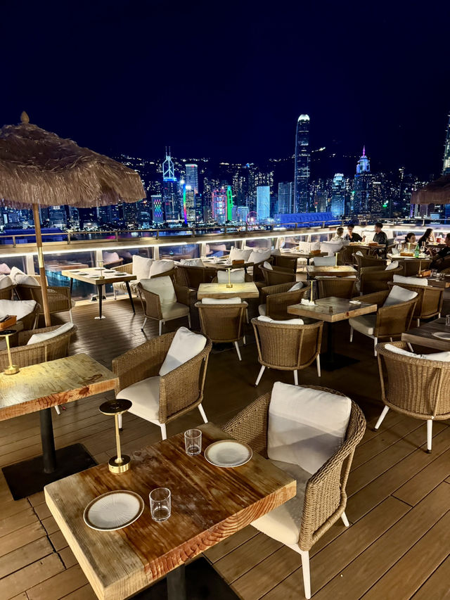 尖沙嘴頂層睇維港夜景