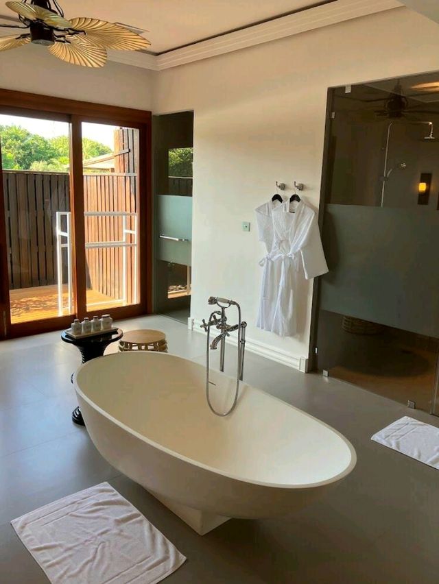 Dusit Thani Maldives