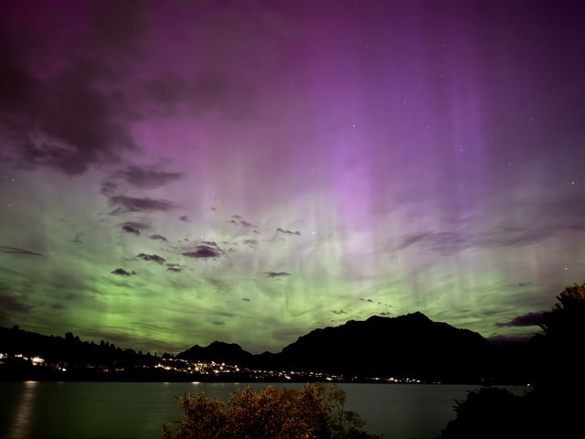 【南半球の奇跡】クイーンズタウンで見るオーロラ✨