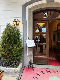 Lakeside Dining🍽️  