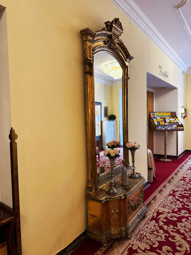 Lakeside Dining🍽️  