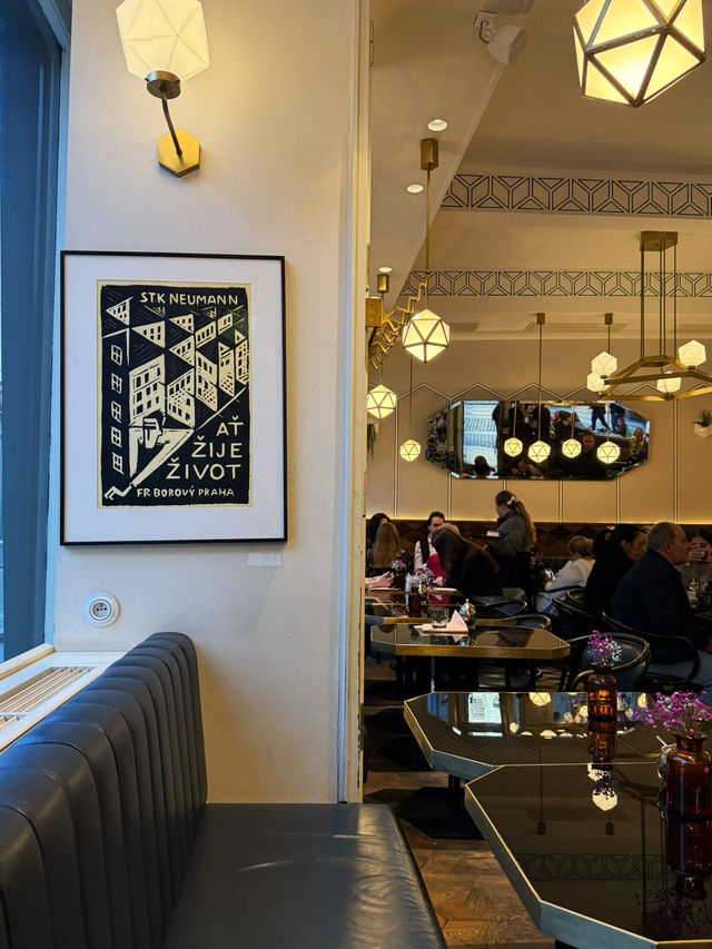 Cozy Cafe Vibes in Praha☕  