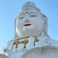 Wat Huay Pla Kang: A Soothing Journey of Spiritual Wonder 🇹🇭