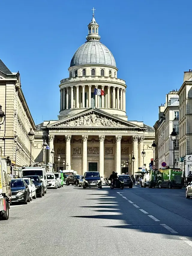 🏛️✨ Panthéon: Paris’ Majestic Temple of Heroes and History ✨🏛️    