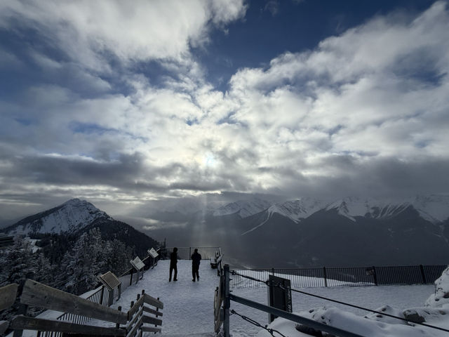 พิชิตSanson Peak—จุดสูงสุดแห่ง Sulphur Mountain พิชิตSanson Peak—จุดสูงสุดแห่ง Sulphur Mountain