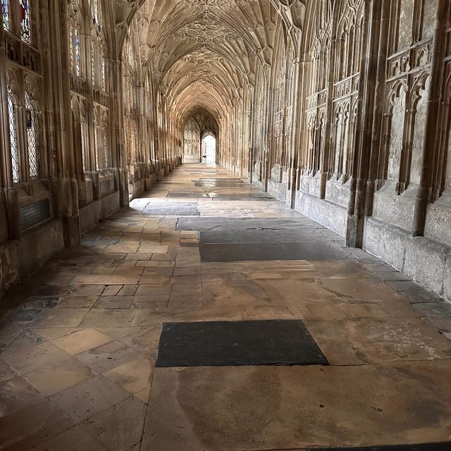  A trip to Gloucester Cathedral 