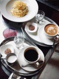 Budapest | The most beautiful coffee shop in the world