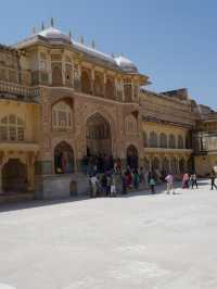 Amber Palace, Jaipur: A Majestic Fortification of Rajasthan