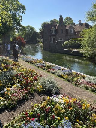 🚆 My Favourite Route: A Day Trip to Canterbury from London 🏰🚶‍♀️🍰 