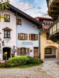 🏔 Mittenwald: A Bavarian Village Painted by Nature and Tradition 🎻🇩🇪