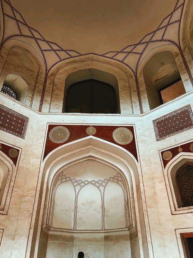 🕌 Humayun’s Tomb – A Timeless Mughal Masterpiece in Stone