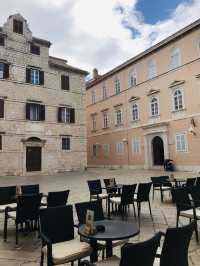 Grilled Fish and Famous Gelato: A Perfect Foodie Afternoon on Zadar’s Seaside Promenade