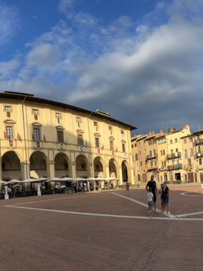 Full review of the medieval Italian town of Arezzo